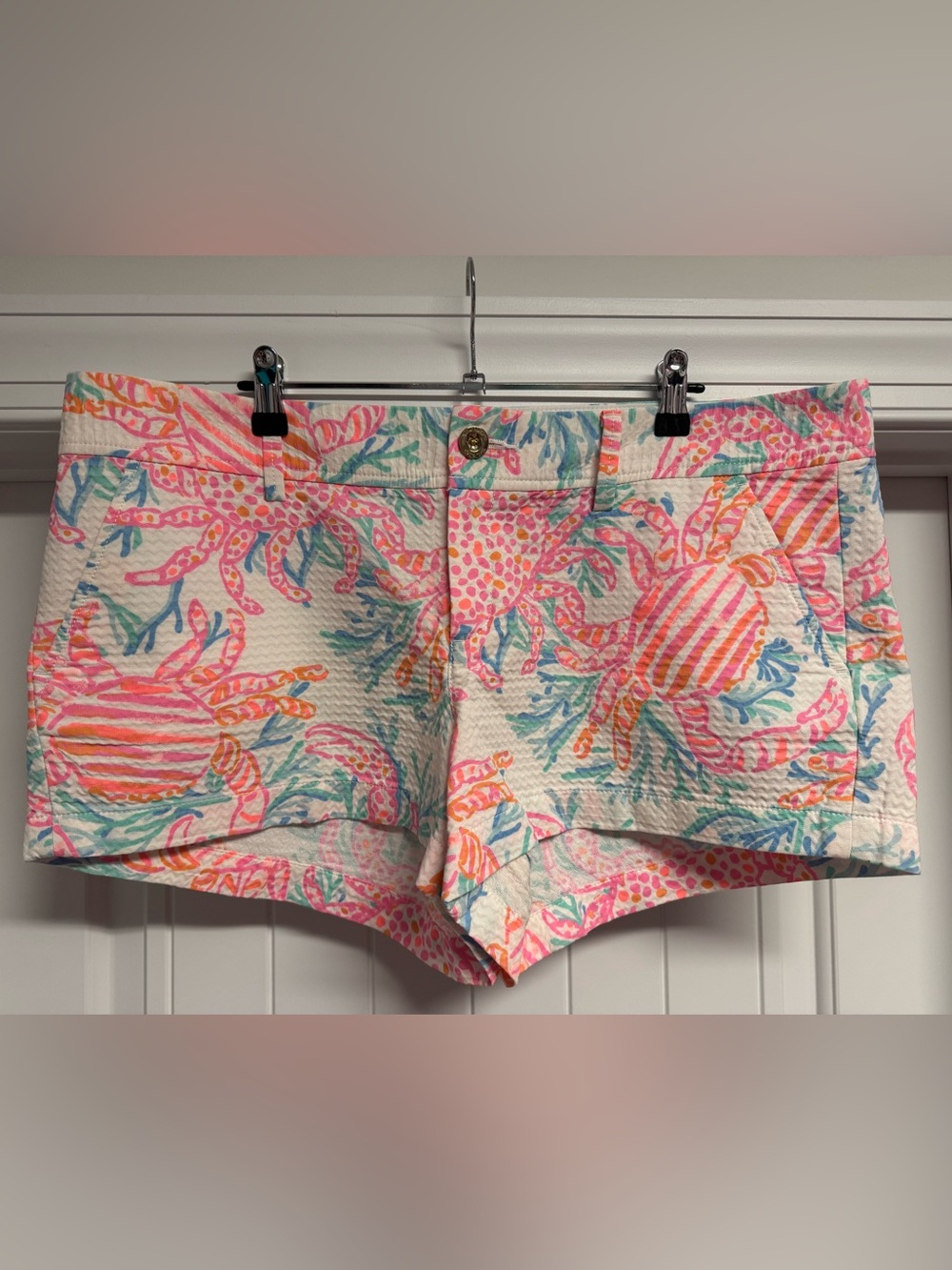 Lilly Pulitzer Walsh Shorts In Getting Steamy
